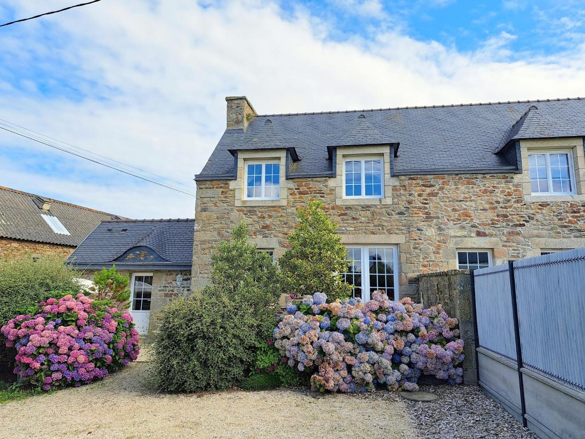 Natural Stone House Close To The Sea, Lannilis Extérieur photo
